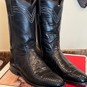 NIB Black Iguana Lizard Ladies Justin Ropers